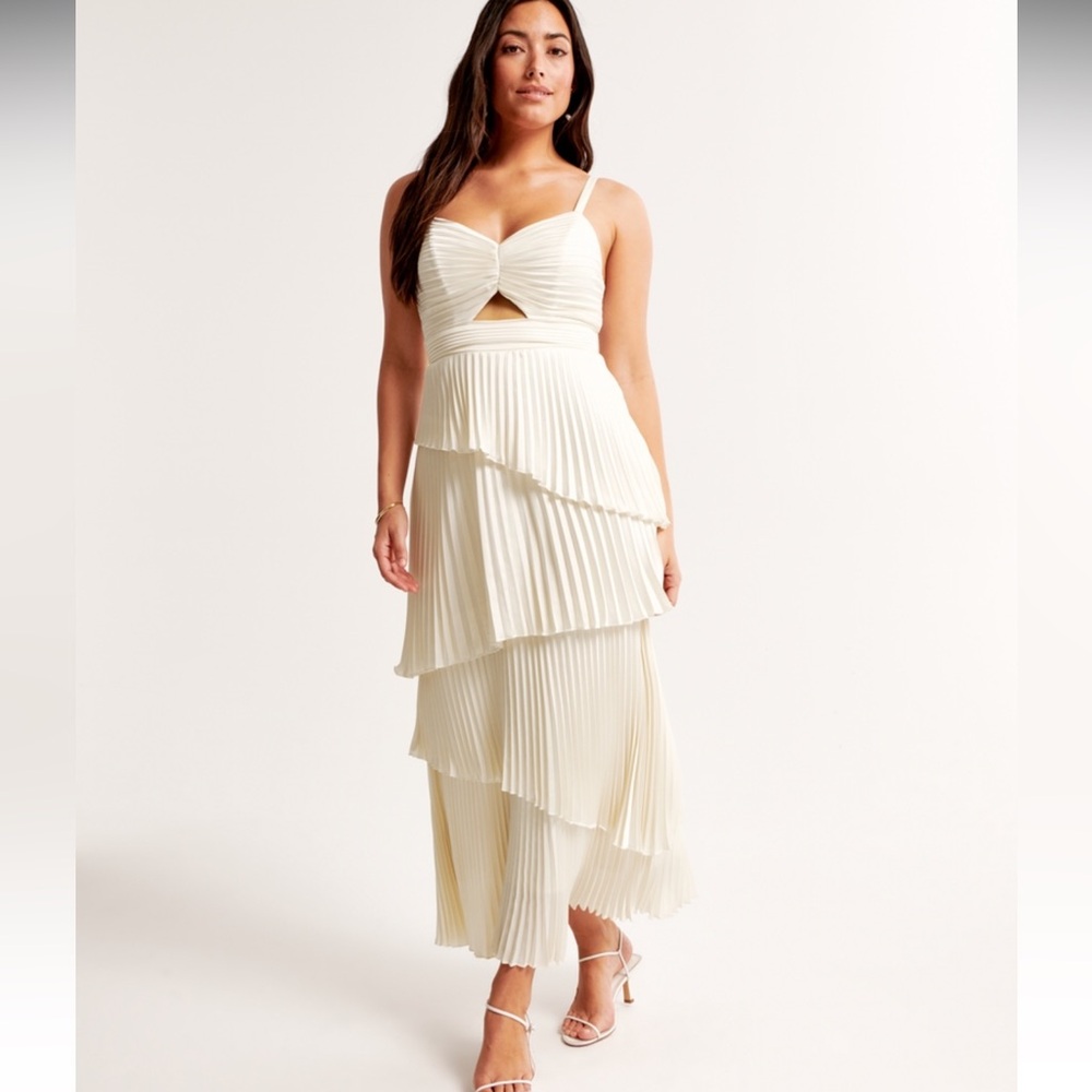 A&F Giselle Pleated Tiered Maxi Dress